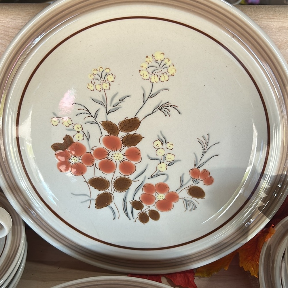 Set of 18 pcs international woodlands 30179 Harvest Time stoneware dinnerware